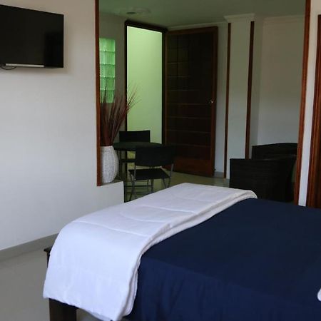 Hostal Pelikan Taganga Ngoại thất bức ảnh
