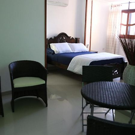 Hostal Pelikan Taganga Ngoại thất bức ảnh