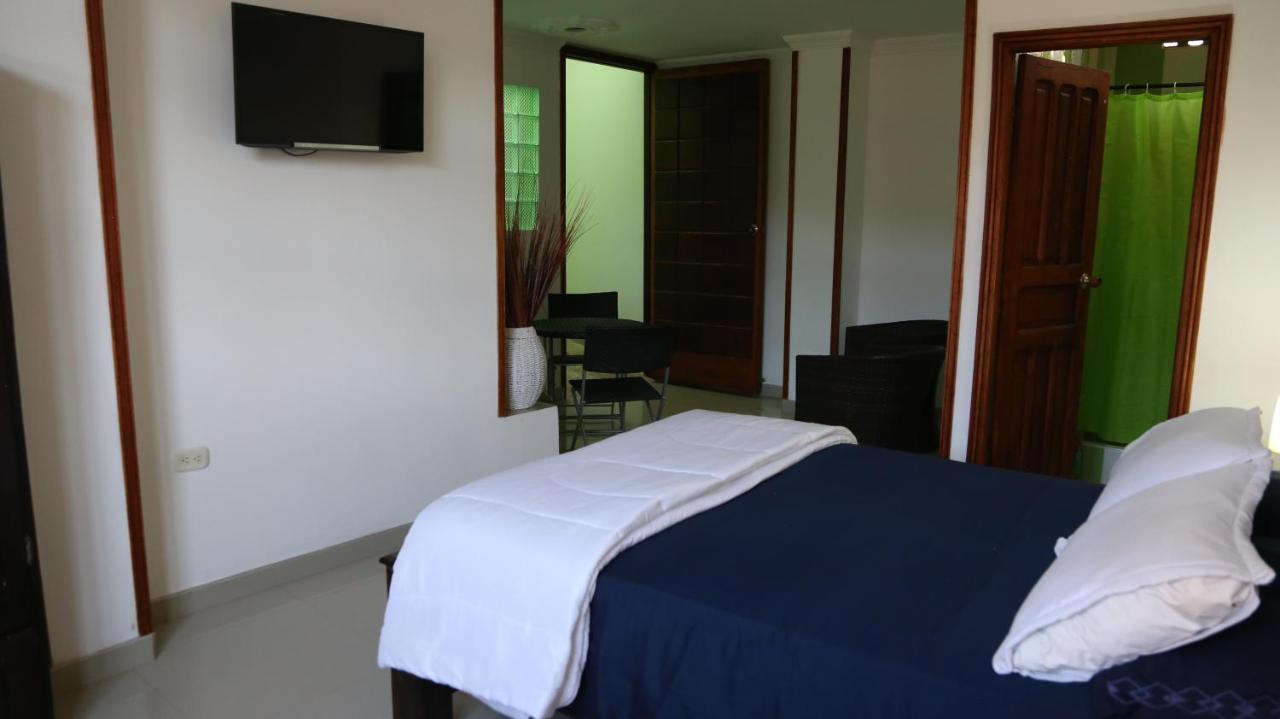 Hostal Pelikan Taganga Ngoại thất bức ảnh