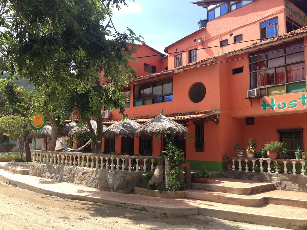 Hostal Pelikan Taganga Ngoại thất bức ảnh