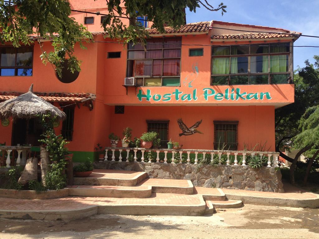 Hostal Pelikan Taganga Ngoại thất bức ảnh