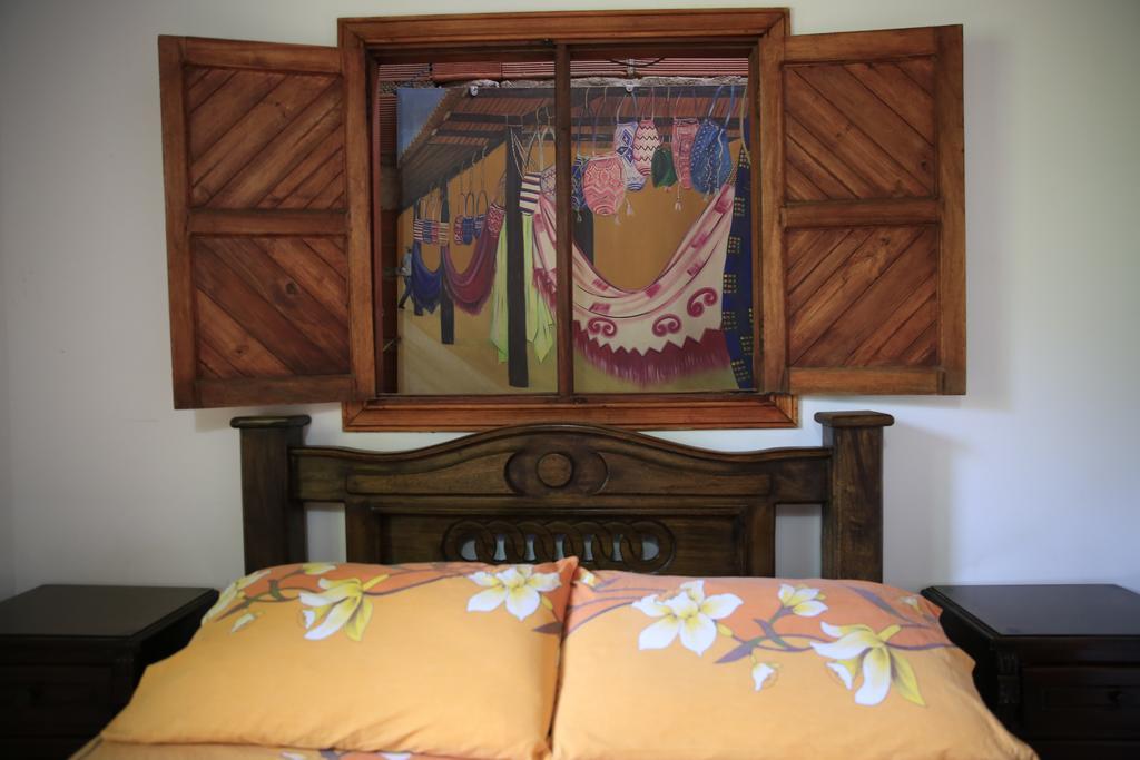 Hostal Pelikan Taganga Ngoại thất bức ảnh